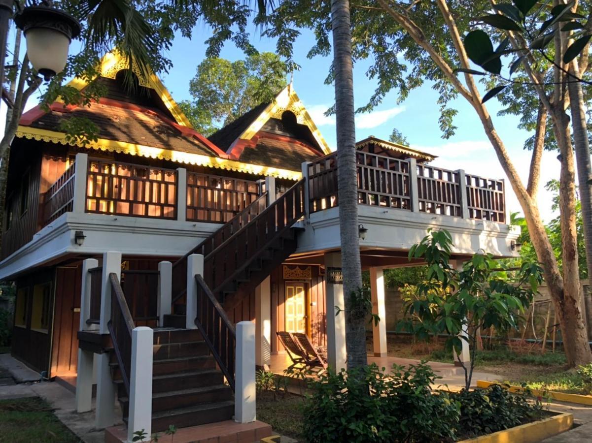 Hotel Siblanburi Resort Mae Hong Son Exterior photo