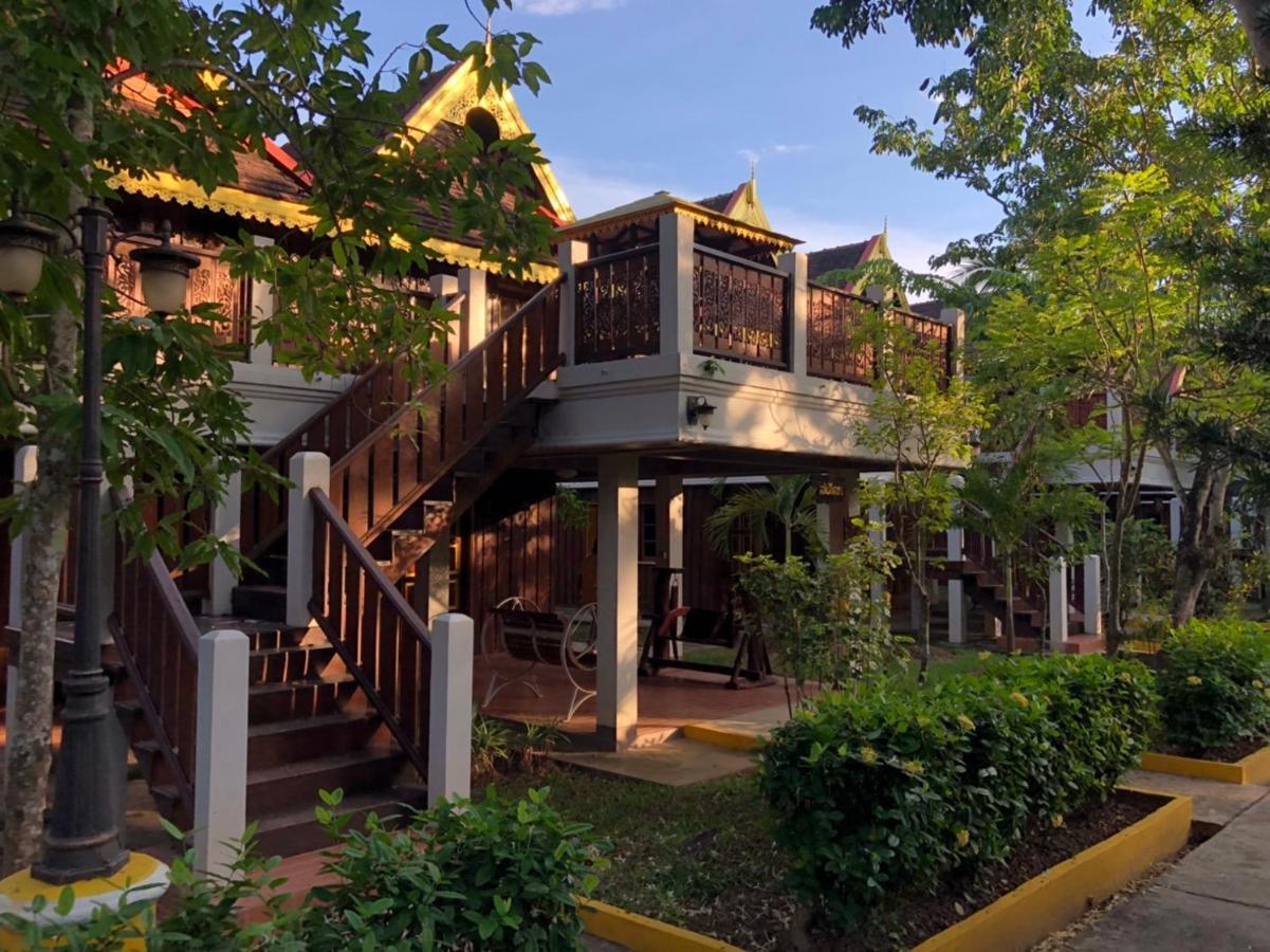 Hotel Siblanburi Resort Mae Hong Son Exterior photo