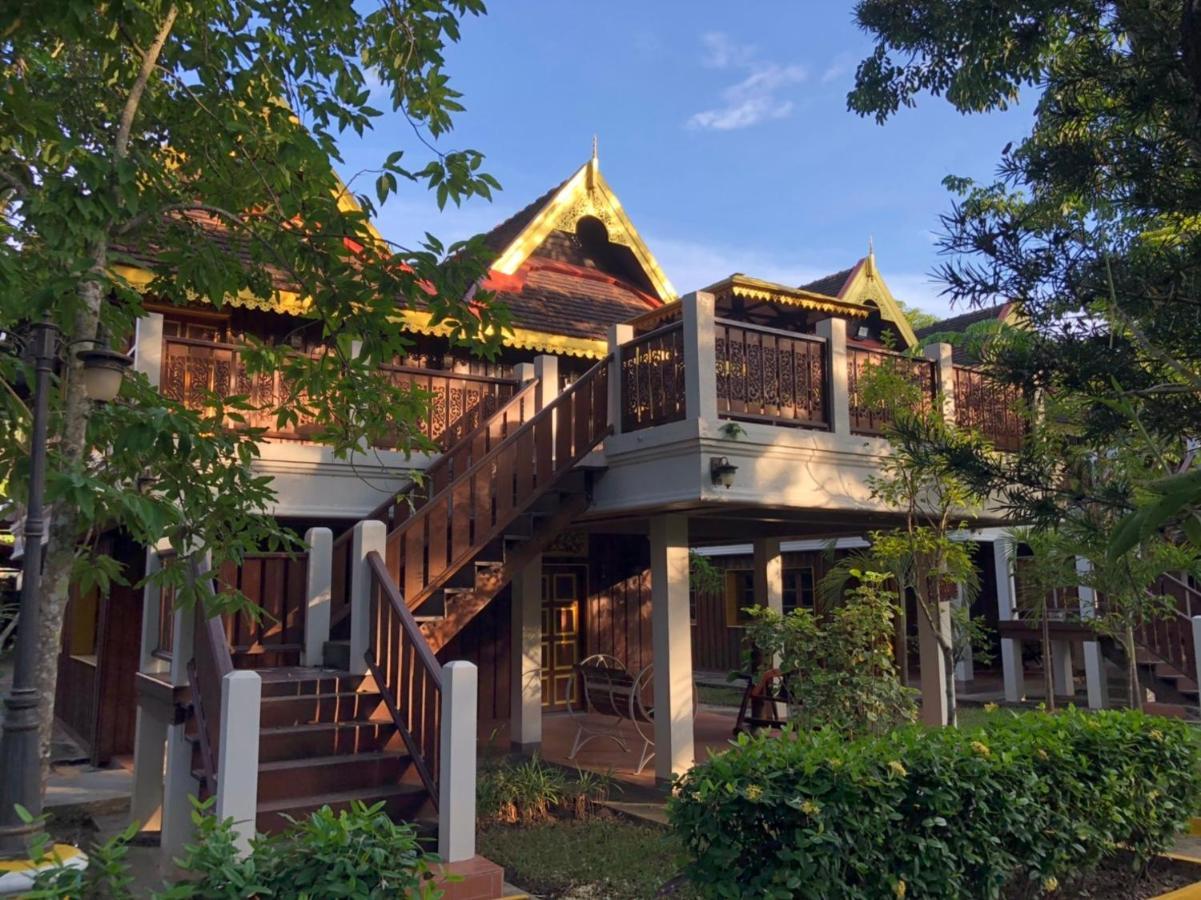 Hotel Siblanburi Resort Mae Hong Son Exterior photo